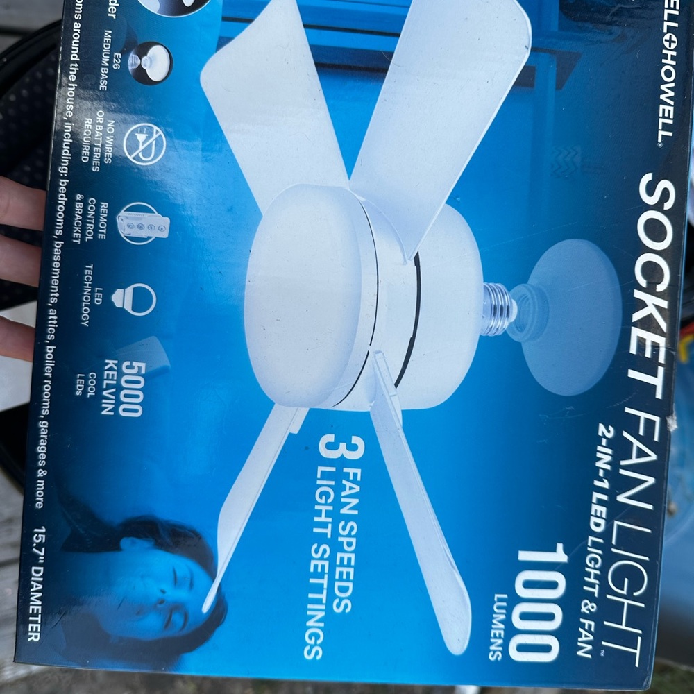 Bell+Howell Socket Fan Light with LED